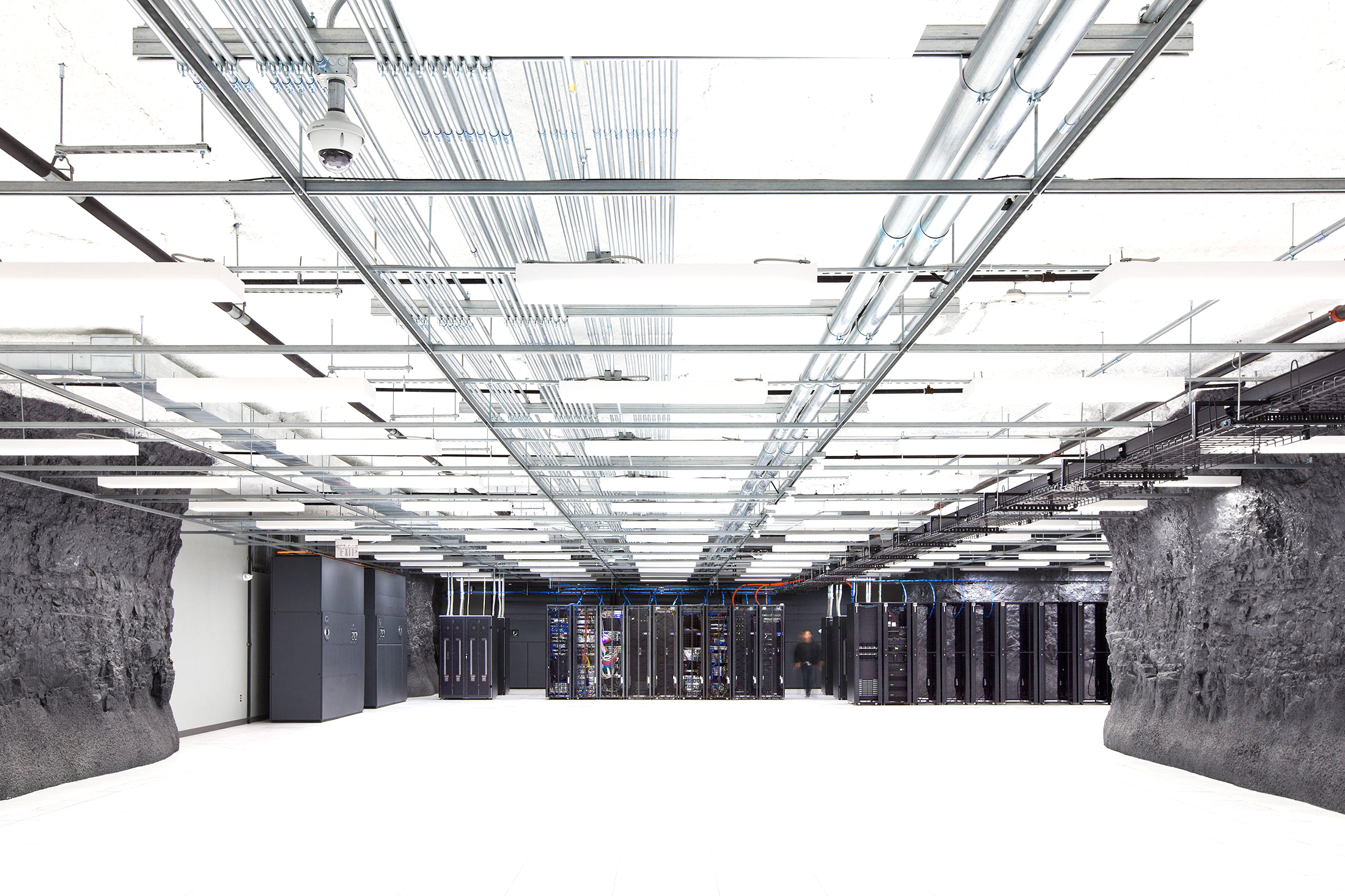 stc-lightedge2.jpg