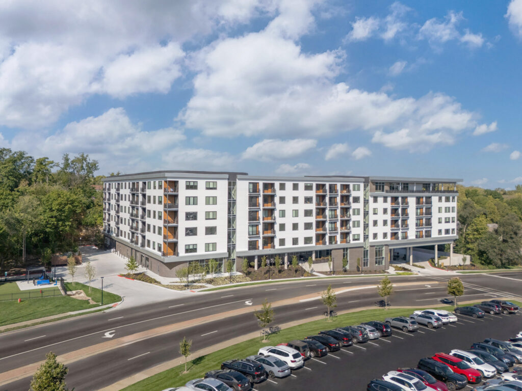 Hunt Midwest Multifamily Communities - The Hudson