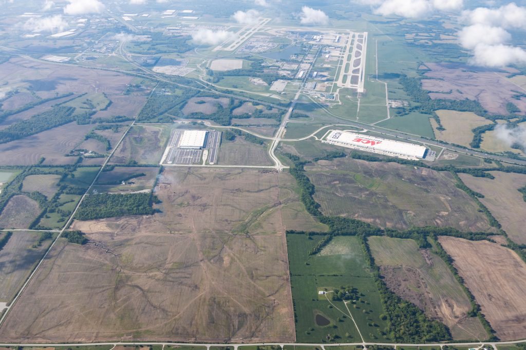 KCI 29 Logistics Park is conveniently located in the logistics epicenter of the United States with direct access to the Kansas City International Airport (KCI/MCI) Air Cargo Hub.