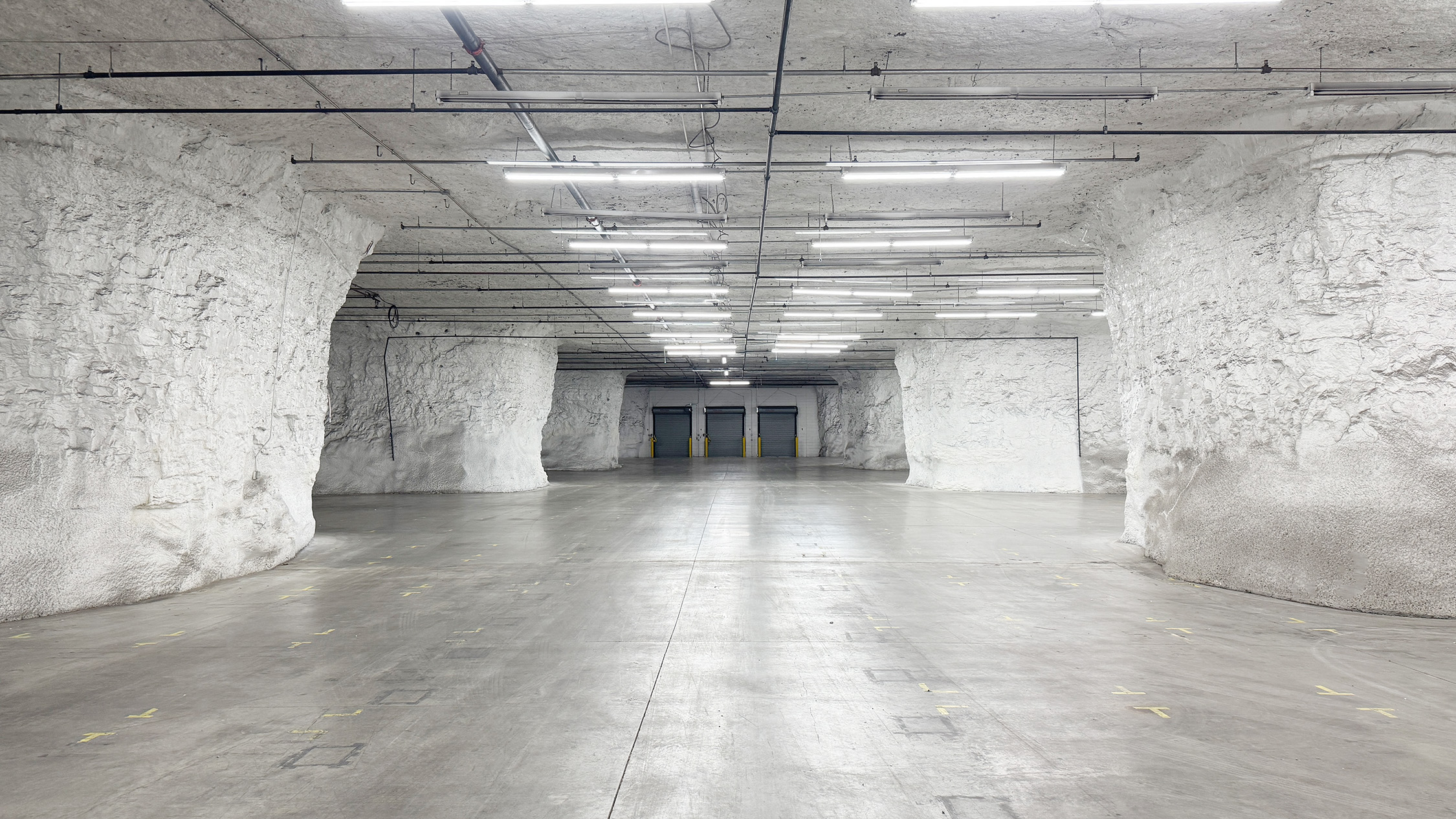 Available industrial space at SubTropolis — The world's largest underground business complex.®