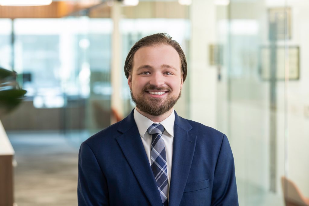 Alec VanBuskirk provides financial analysis, performs due diligence, and completes underwriting for current and potential Hunt Midwest projects.